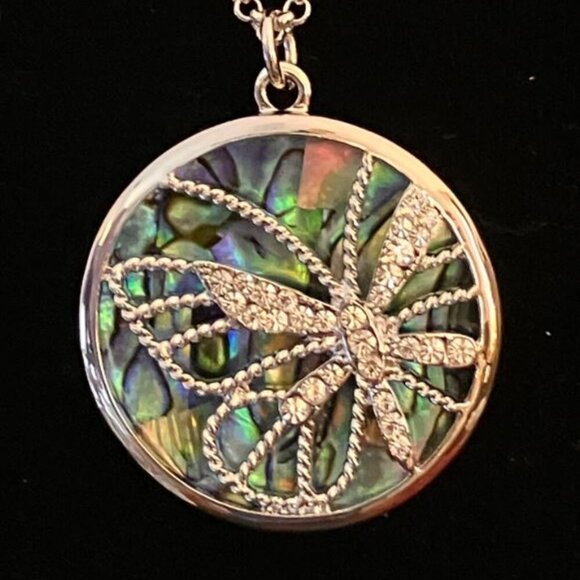 Abalone Necklace with White Sapphire Butterfly NWOT 18" with 2" Extender - Picture 3 of 8